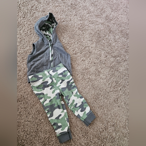 Carter's 3-piece set - Picture 5 of 8